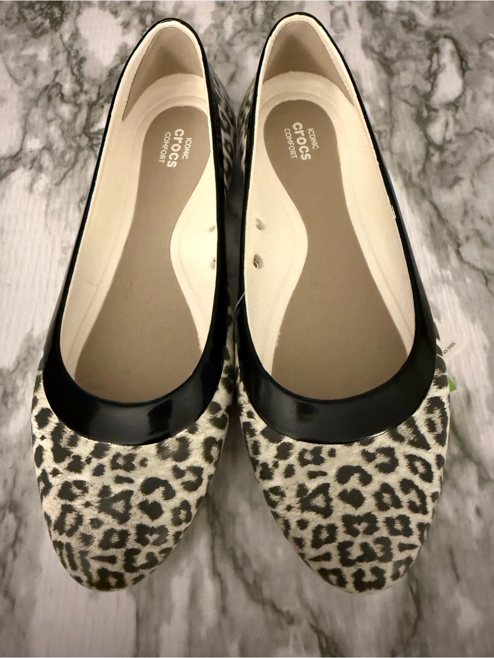 NWT Crocs Lina Leopard Print Slip On Ballet Flats Womens Black Ivory Size 7 - Picture 2 of 7